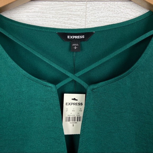 NWT Express Criss Cross Keyhole Short Sleeve Top - Picture 4 of 4